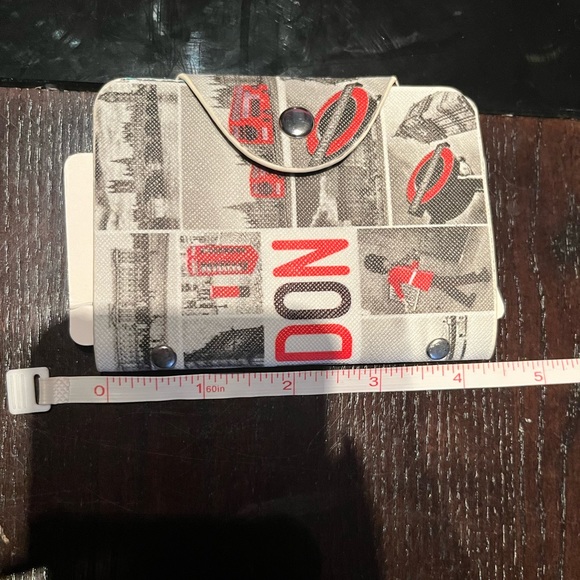 Wallet - Picture 4 of 5